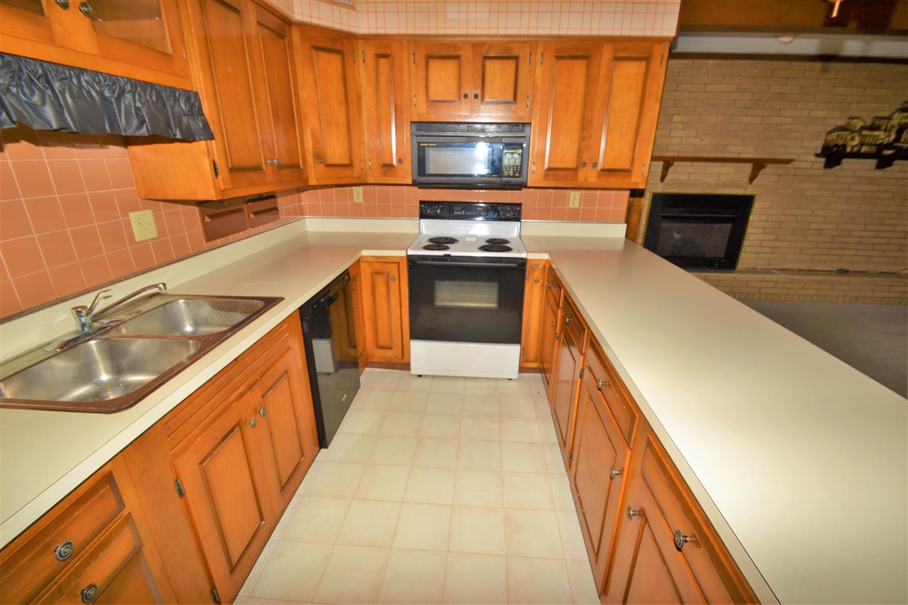 5204 North Hickory Road Muncie, IN 47303 - Photo 14 of 26 Gallery Image 14