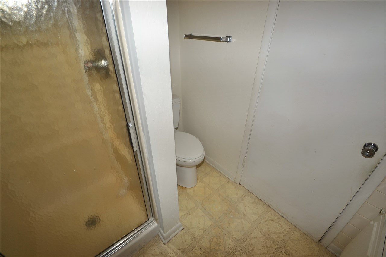 5204 North Hickory Road Muncie, IN 47303 - Photo 10 of 26 Gallery Image 10