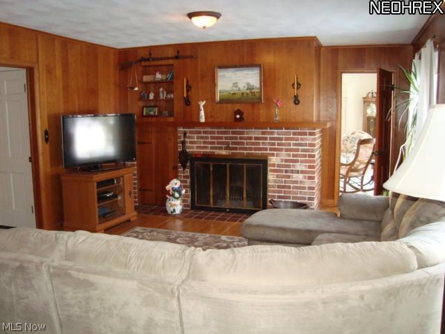 5421 Longbrook Road Lorain, OH 44053 - Photo 4 of 12 Gallery Image 4