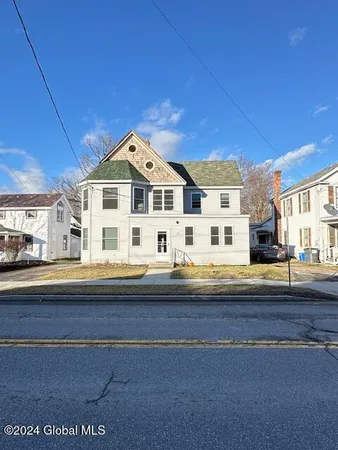 $1,100 | 23 River Street, Unit 1, Hoosick Falls, NY 12090