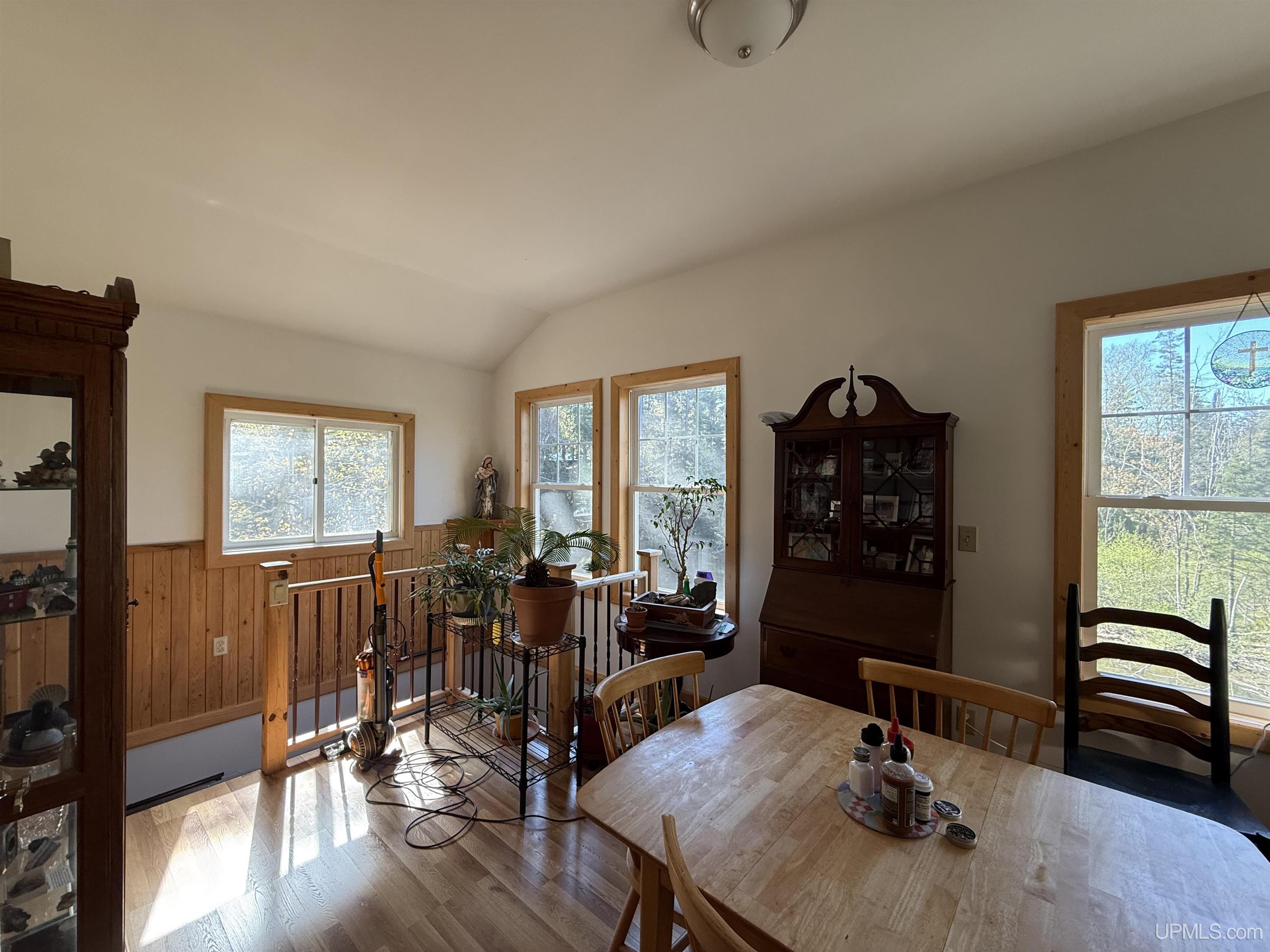 218 Riverside Road Marquette, MI 49855 - Photo 5 of 12