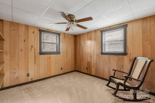 a view of workspace with fan