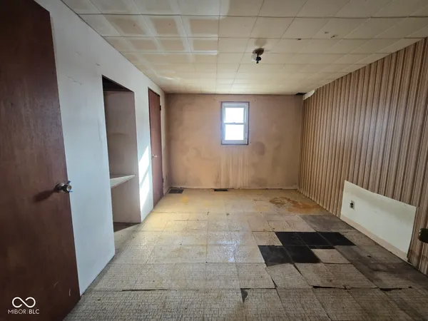 $74,900 | 691 East Middle Street, Rosedale, IN 47874