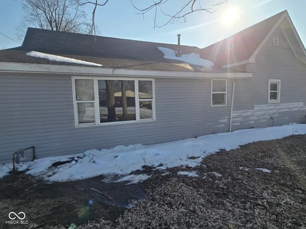 $74,900 | 691 East Middle Street, Rosedale, IN 47874