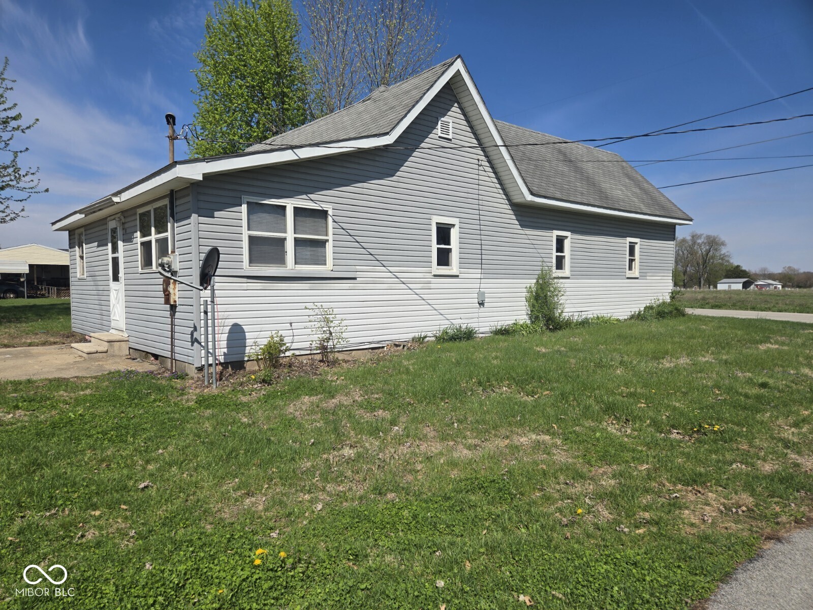 691 East Middle Street Rosedale, IN 47874 - Photo 3 of 14