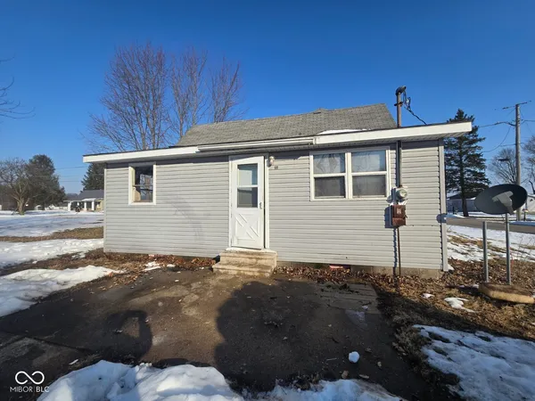 $74,900 | 691 East Middle Street, Rosedale, IN 47874