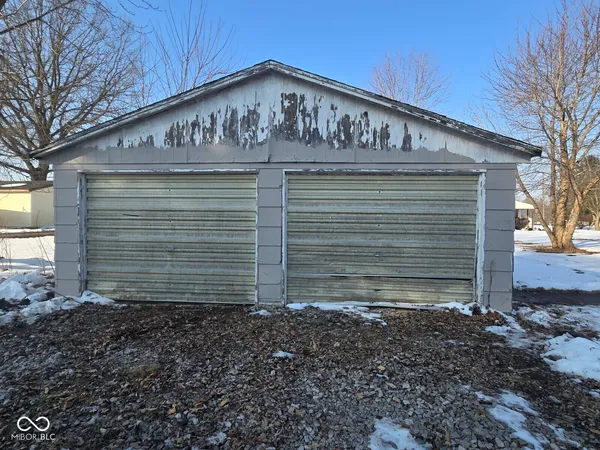 $74,900 | 691 East Middle Street, Rosedale, IN 47874