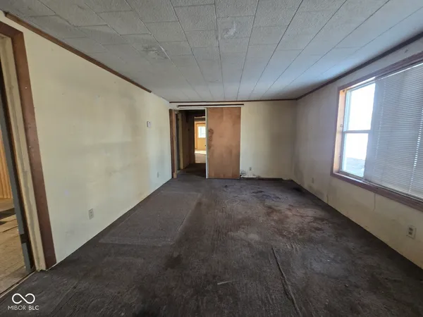 $74,900 | 691 East Middle Street, Rosedale, IN 47874