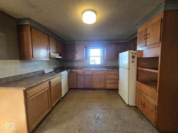 $74,900 | 691 East Middle Street, Rosedale, IN 47874