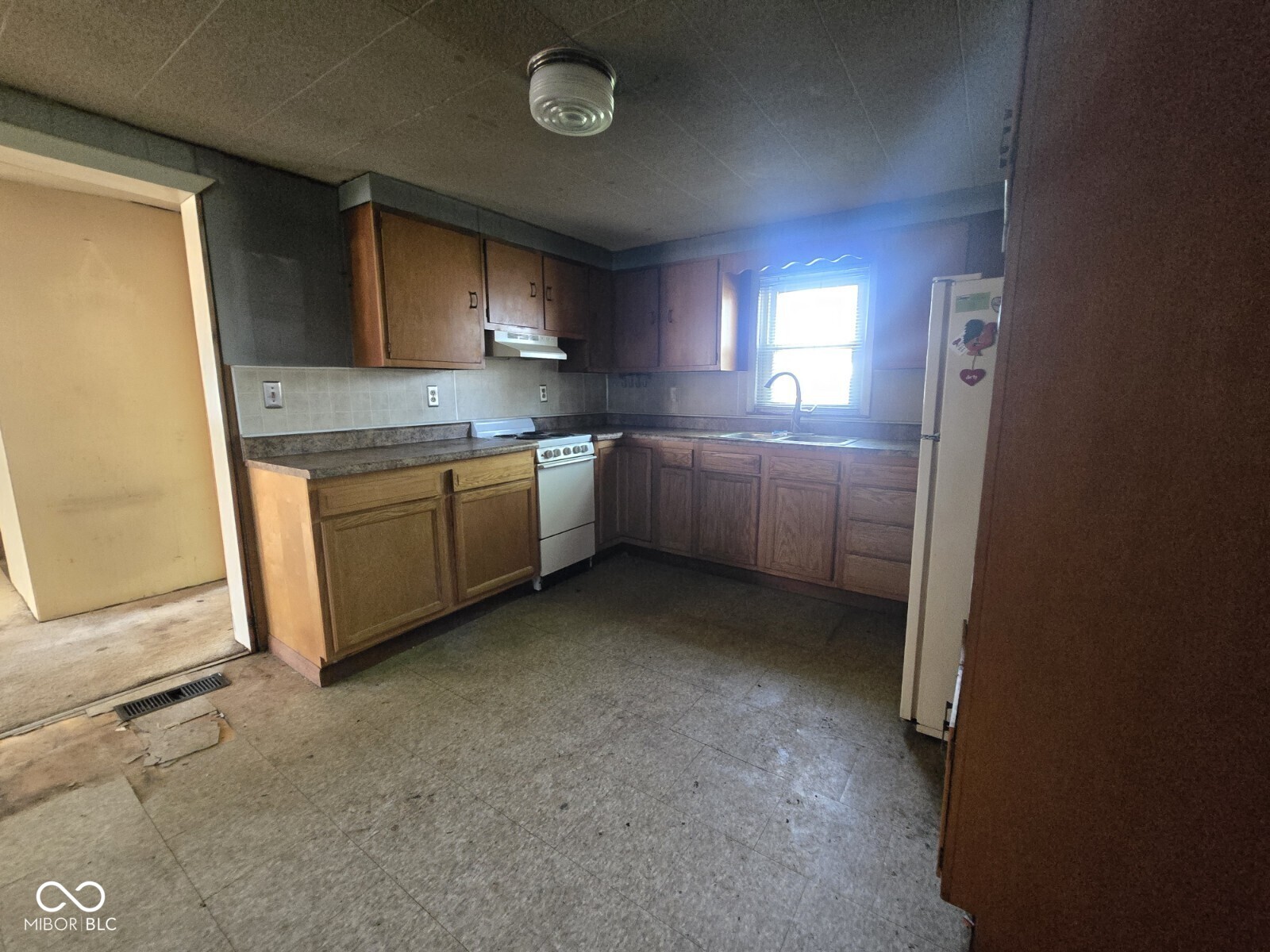 691 East Middle Street Rosedale, IN 47874 - Photo 9 of 14