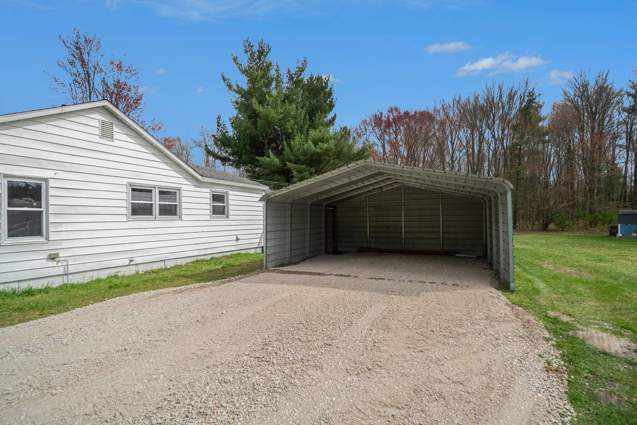 6731 Cline Road Fruitport, MI 49415 - Photo 16 of 20 6-Apr 24, 2024 12-40-35-gJZs