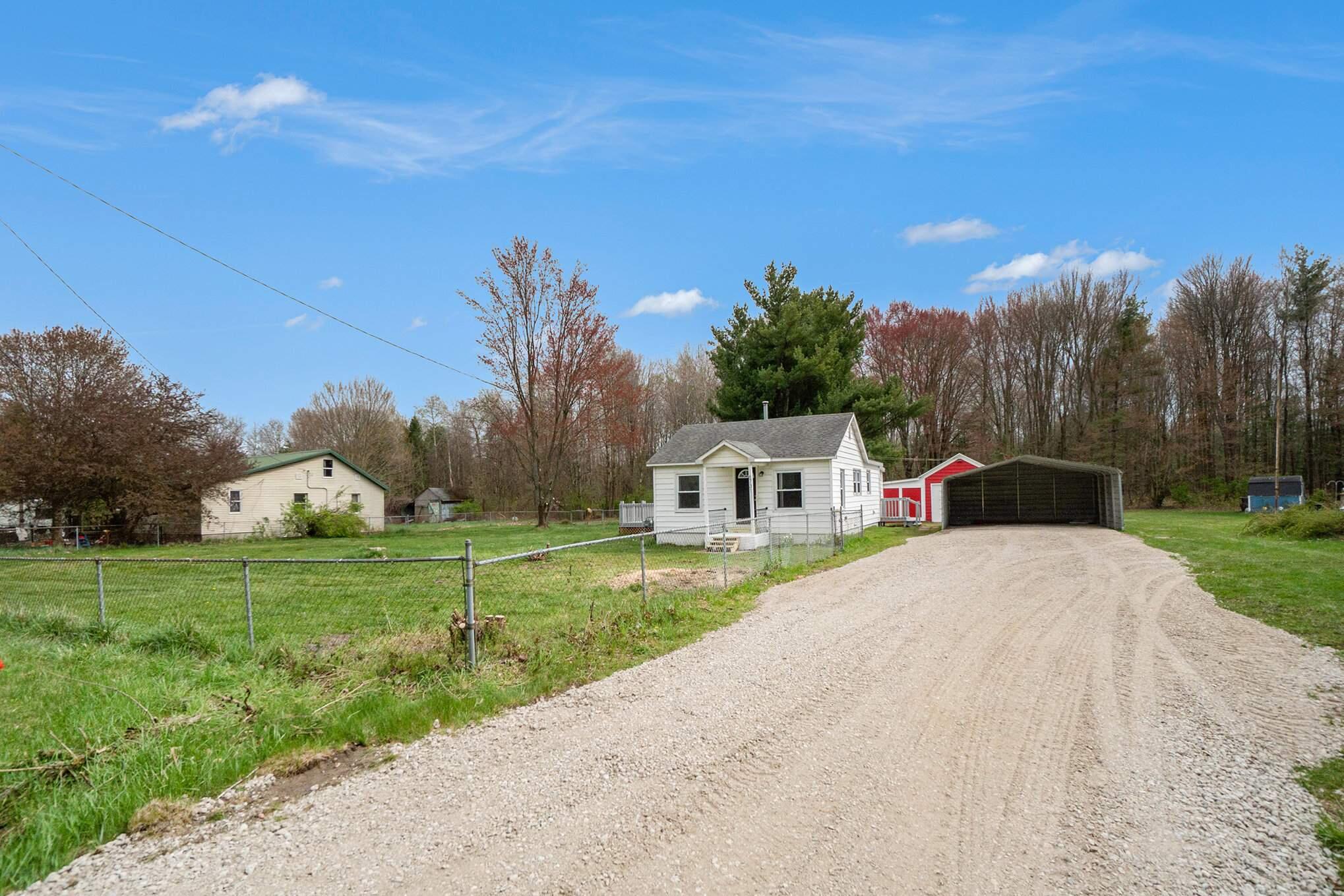 6731 Cline Road Fruitport, MI 49415 - Photo 3 of 20 3-Apr 24, 2024 12-40-37-kP4K