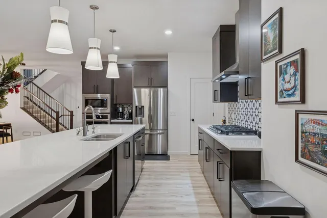 $769,000 | 5028 Airlake Draw, Woodbury, MN 55129