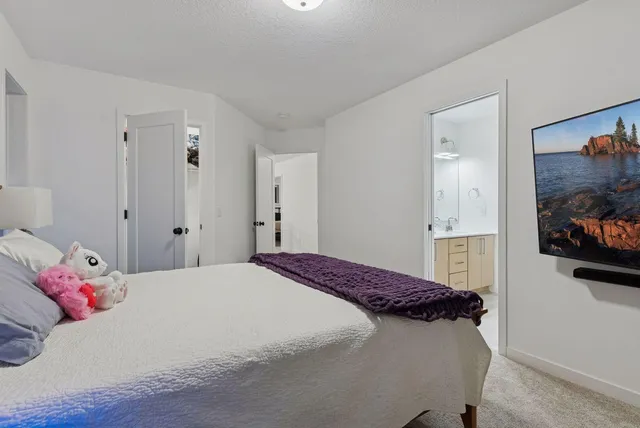 $769,000 | 5028 Airlake Draw, Woodbury, MN 55129