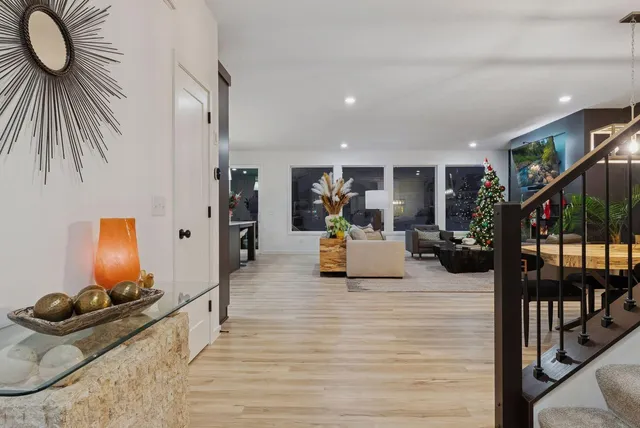 $769,000 | 5028 Airlake Draw, Woodbury, MN 55129