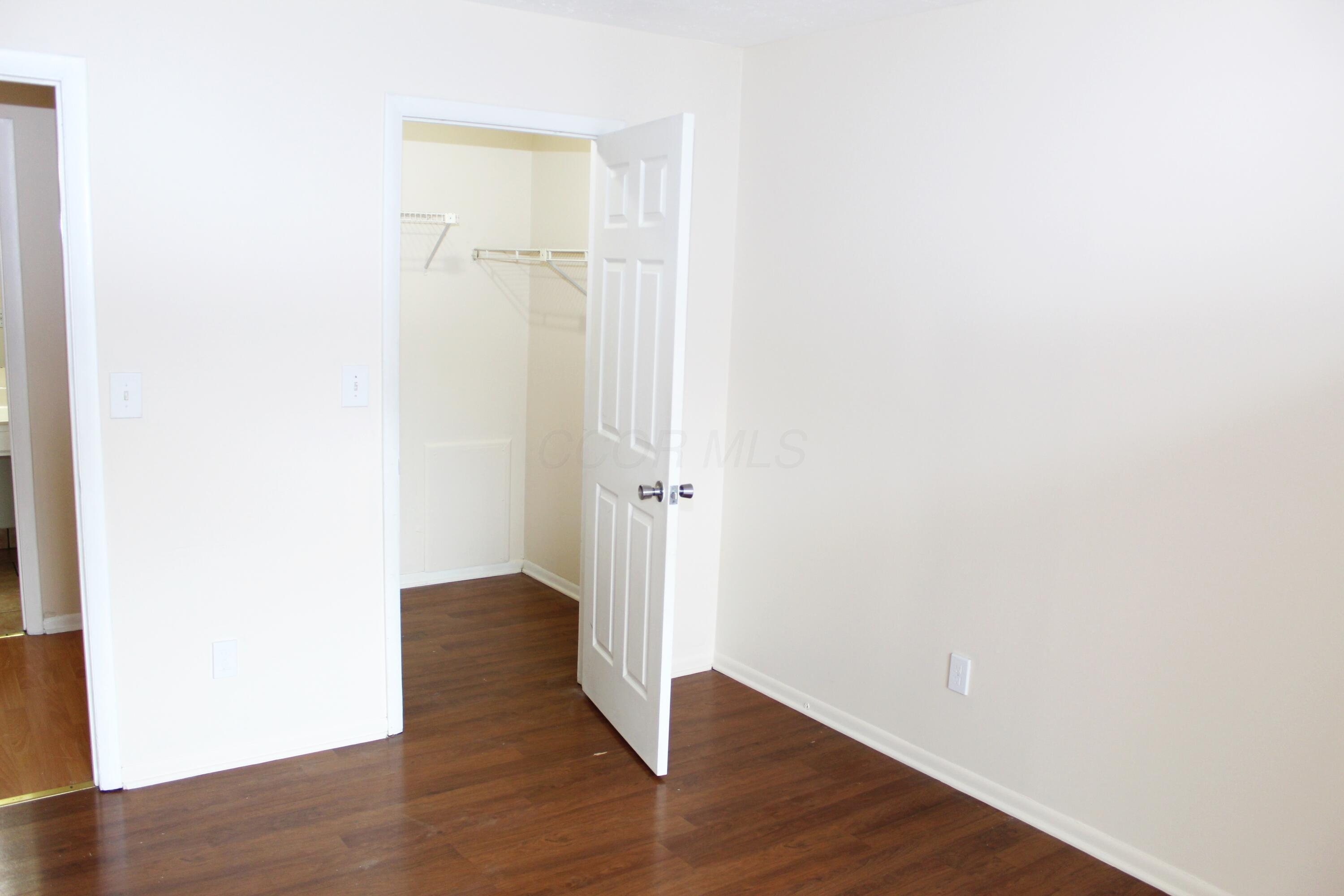 2241 Hedgerow Road, Unit 2241D Columbus, OH 43220 - Photo 7 of 21 2241 BR 2.3