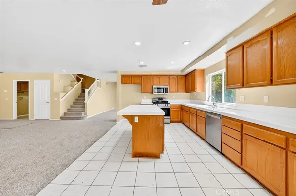 $549,900 | 6252 Sunset Canyon Court, Lancaster, CA 93536