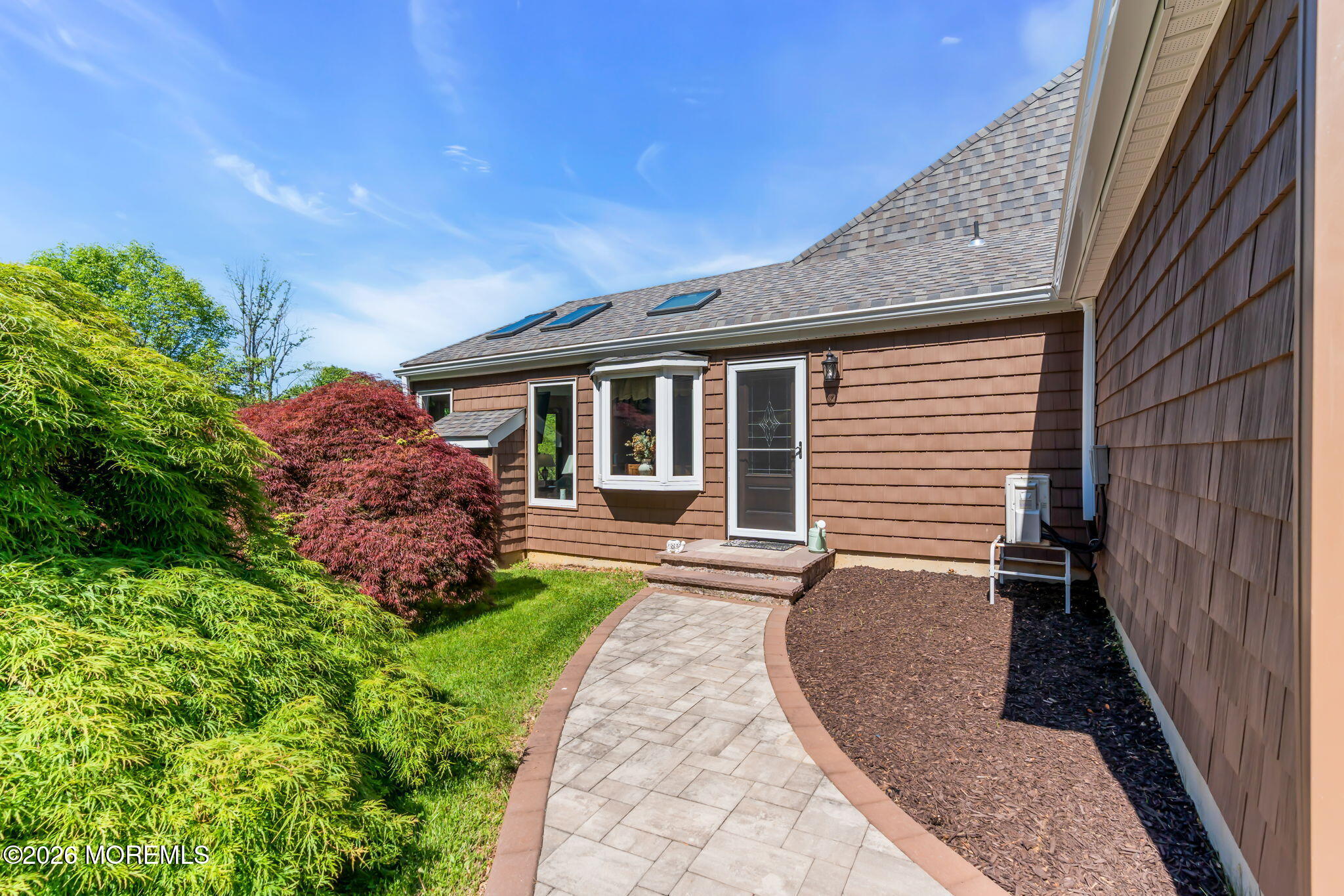 12 Briarhill Road Holmdel, NJ 07733 - Photo 12 of 49 84-web-or-mls-DSC08652