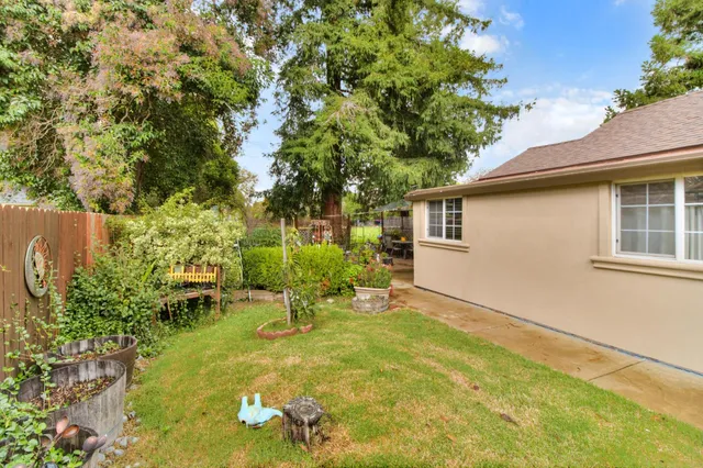 a view of a table and chairs in patio