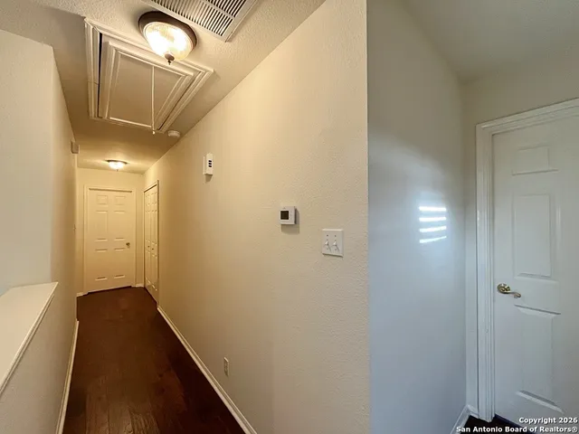 $1,895 | 22019 Goldcrest Run, San Antonio, TX 78258