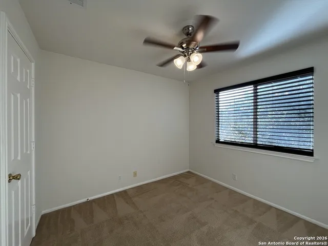 $1,895 | 22019 Goldcrest Run, San Antonio, TX 78258