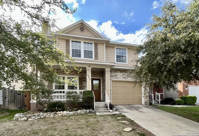 $1,895 | 22019 Goldcrest Run, San Antonio, TX 78258