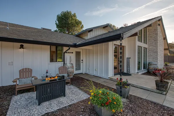 $2,196,000 | 11735 East Santa Ana Avenue, Clovis, CA 93619