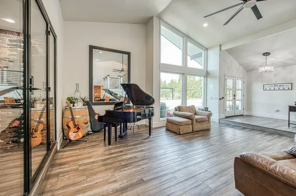 $2,196,000 | 11735 East Santa Ana Avenue, Clovis, CA 93619
