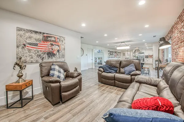 $2,196,000 | 11735 East Santa Ana Avenue, Clovis, CA 93619