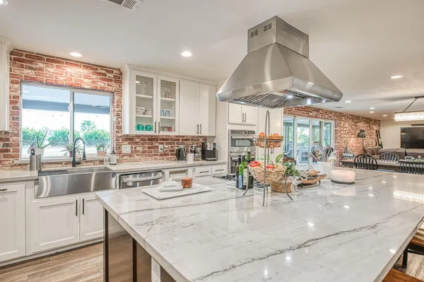 $2,196,000 | 11735 East Santa Ana Avenue, Clovis, CA 93619