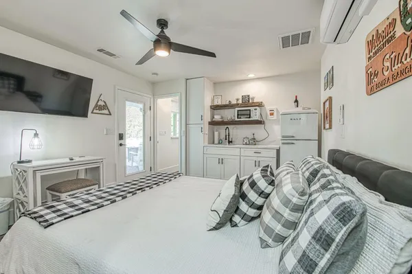 $2,196,000 | 11735 East Santa Ana Avenue, Clovis, CA 93619