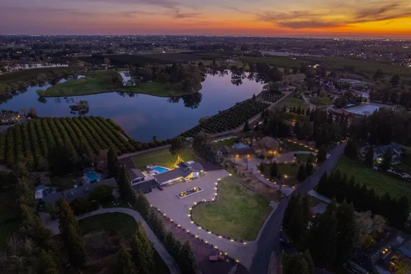 $2,196,000 | 11735 East Santa Ana Avenue, Clovis, CA 93619