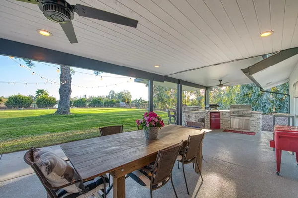 $2,196,000 | 11735 East Santa Ana Avenue, Clovis, CA 93619