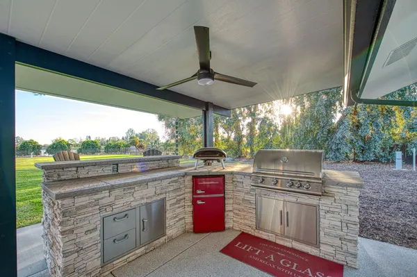 $2,196,000 | 11735 East Santa Ana Avenue, Clovis, CA 93619