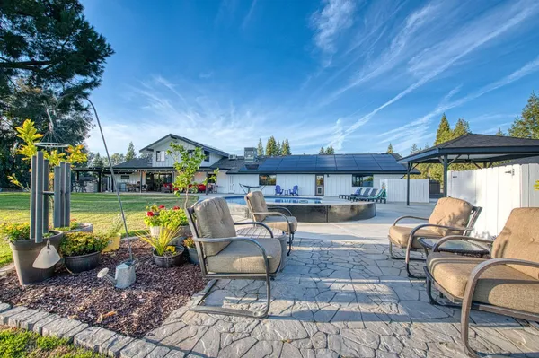 $2,196,000 | 11735 East Santa Ana Avenue, Clovis, CA 93619