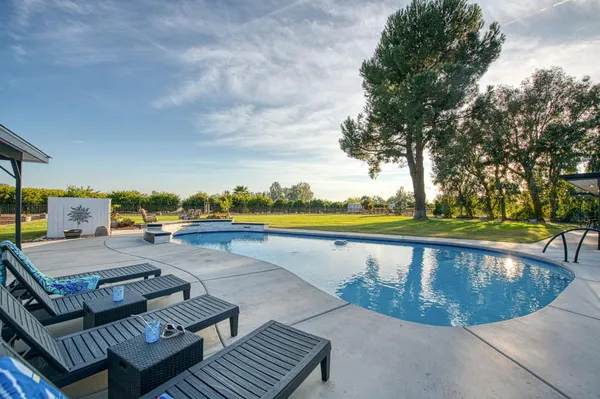 $2,196,000 | 11735 East Santa Ana Avenue, Clovis, CA 93619