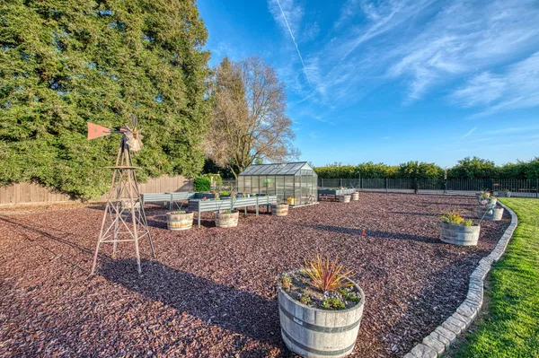 $2,196,000 | 11735 East Santa Ana Avenue, Clovis, CA 93619