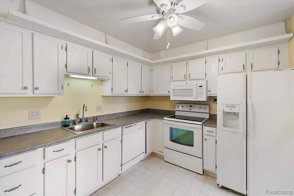 480 Baldwin Avenue, Unit 13 Rochester, MI 48307 - Photo 11 of 27