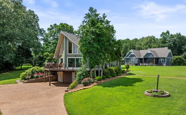 $529,900 | 46 Willow Drive, Winchester, TN 37398