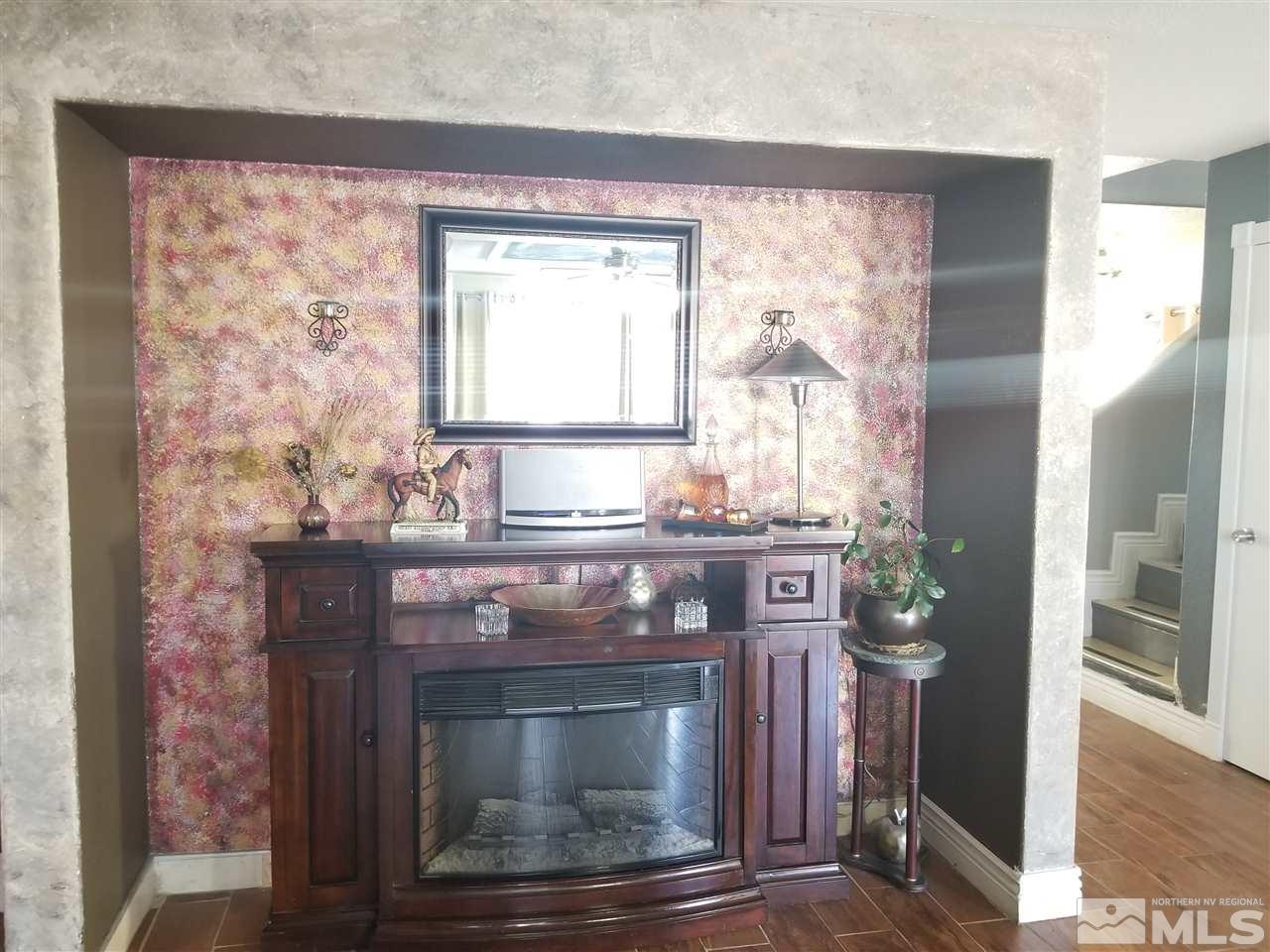9596 Autumn Leaf Way Reno, NV 89506 - Photo 8 of 22 Photo 8