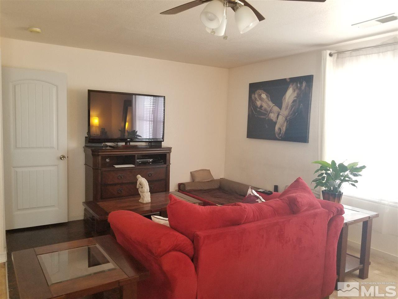 9596 Autumn Leaf Way Reno, NV 89506 - Photo 10 of 22 Photo 10