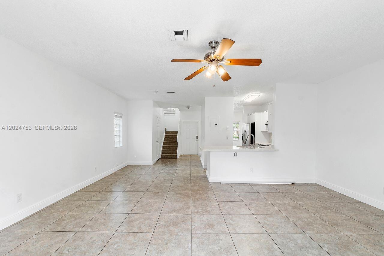 16035 Emerald Cove Road Weston, FL 33331 - Photo 6 of 36