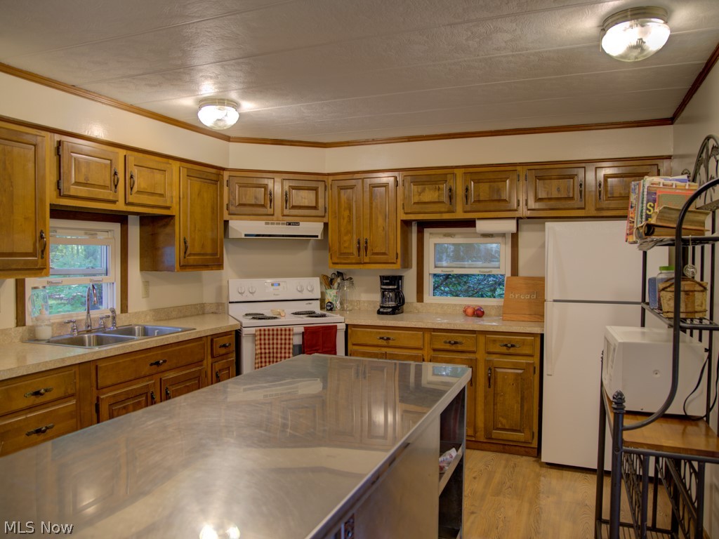 5768 Trumbull Road Geneva, OH 44041 - Photo 11 of 35 Gallery Image 11