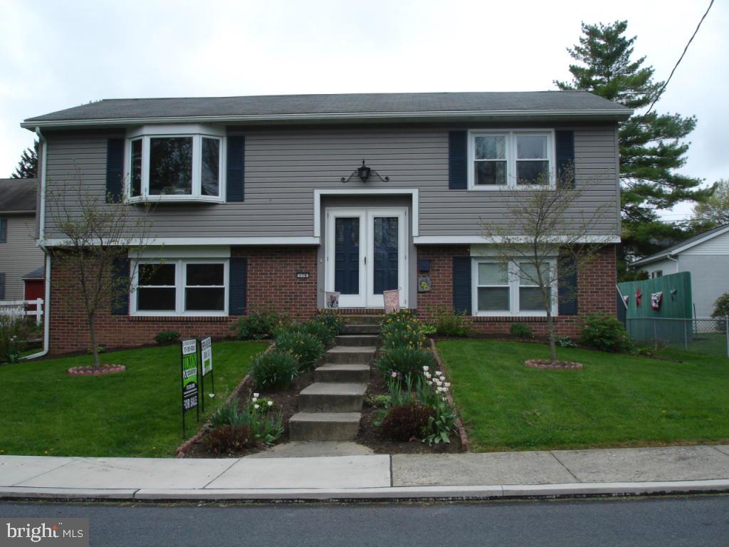 116 Leaman Street Lititz, PA 17543 - Photo 1 of 10 Gallery Image 1