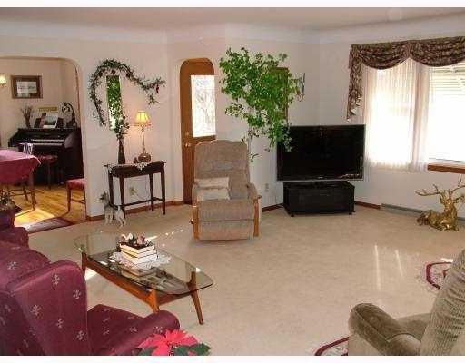 13000 Scio Church Road Chelsea, MI 48118 - Photo 4 of 10 Photo 4