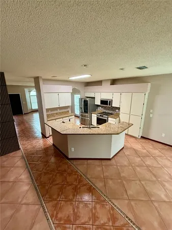 $2,550 | 8714 Imperial Court, Tampa, FL 33635