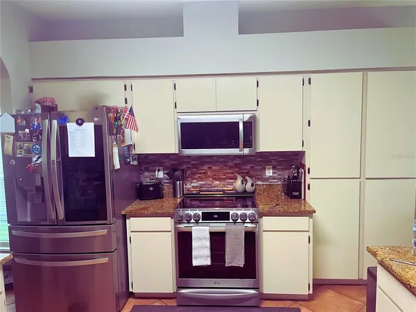 a view of washer and dryer