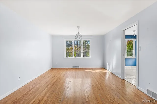 $455,000 | 40 Tristan Lane, Amherst, NY 14221