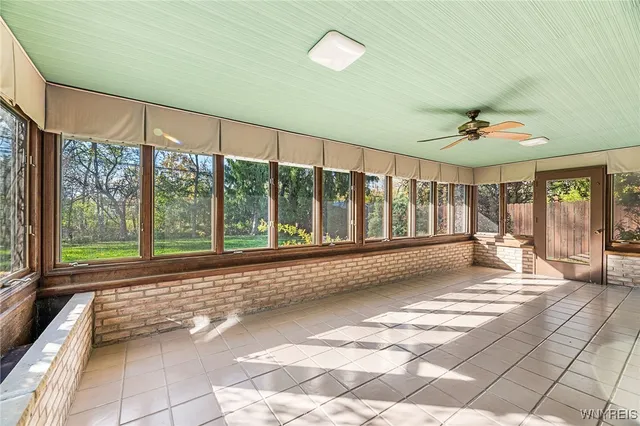 $455,000 | 40 Tristan Lane, Amherst, NY 14221