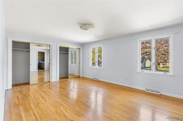 $455,000 | 40 Tristan Lane, Amherst, NY 14221